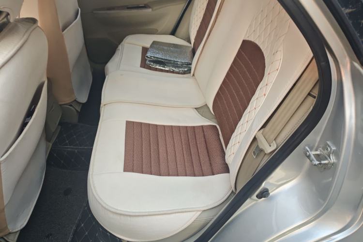 Used Buick Excelle 2015 1.5L Automatic Classic Model
