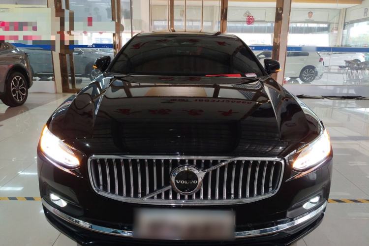 Used Volvo S90 2024 B5 Luxury Smart Edition
