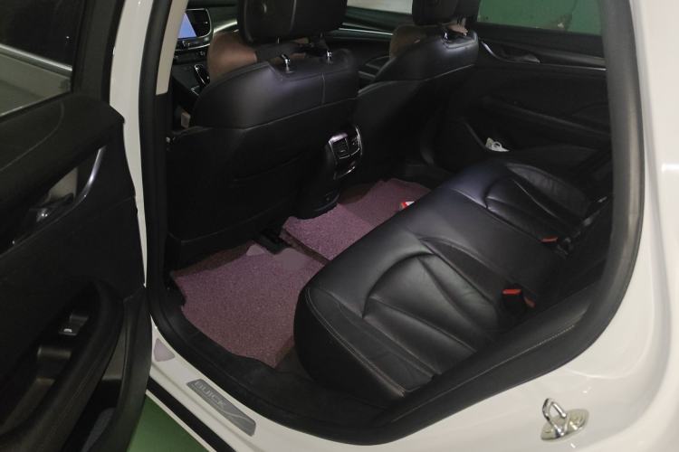 Used Buick LaCrosse 2016 Revised Version 28T Elite Edition Interior 4