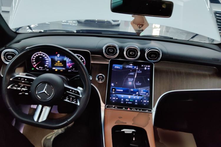 Used Mercedes-Benz GLC 2023 GLC 300 L 4MATIC Dynamic Edition 5-seater