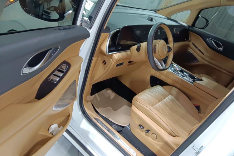 Used VOYAH Dream 2024 PHEV Ultra-Long Range Flagship Edition
