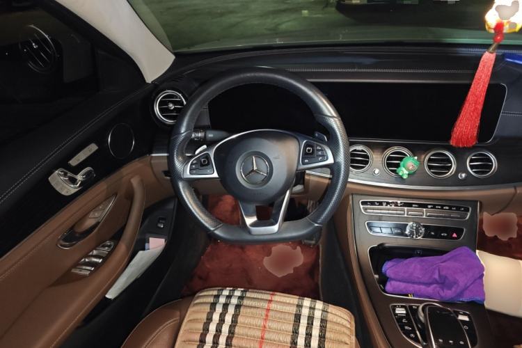 Used Mercedes-Benz E-Class 2018 Restyled E 300 L Sporty and Stylish Edition Steering Wheel