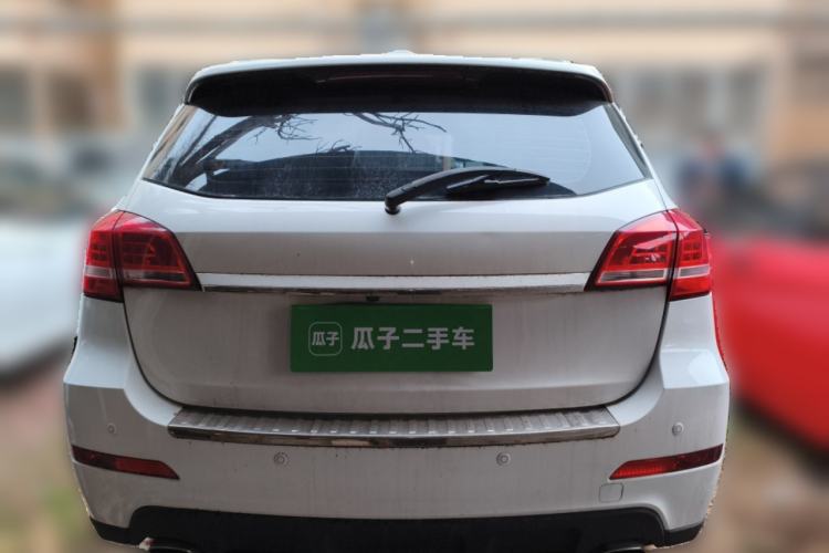 Used Haval H2 2016 Red Label 1.5T Manual Two-Wheel Drive Urban Edition