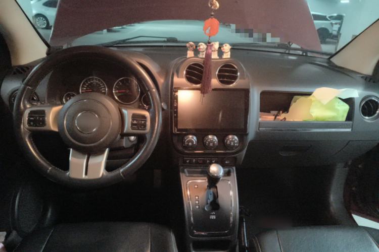 Used Jeep Compass 2012 2.0L two-wheel drive luxury version