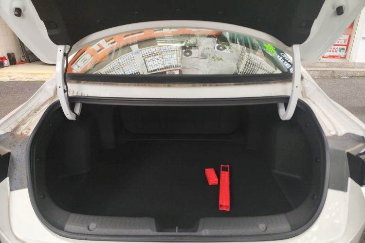 Used CHANGAN Eado 2025 Blue Whale 1.5T 500Bar Prestige Model
