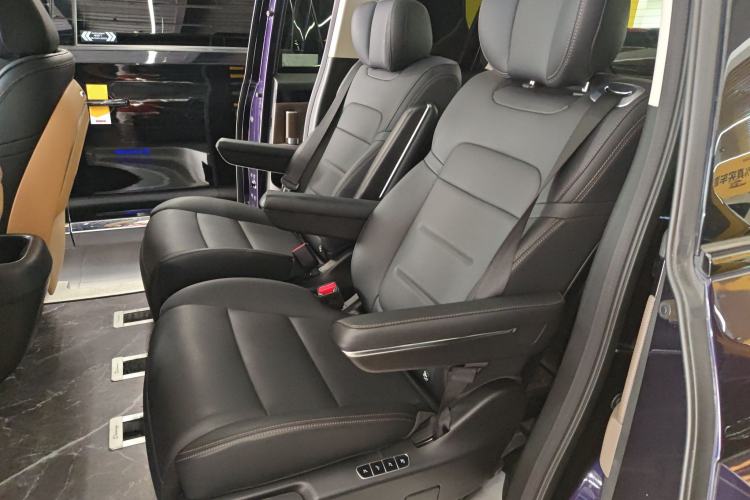 Used GAC Trumpchi E8 New Energy 2024 150km MAX Left Rear Seat