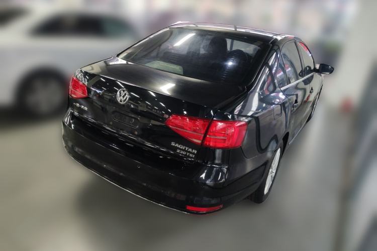 Used Volkswagen Sagitar 2015 230TSI Automatic Comfort Version Rear Right 45 Deg