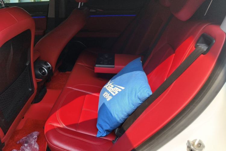 Used Alfa Romeo Stelvio 2017 2.0T 200HP Elite Edition Left Rear Seat