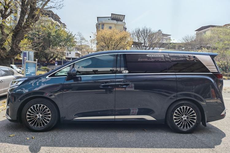 Used Denza D9 2022 DM-i 970 Four-Wheel Drive Flagship Model