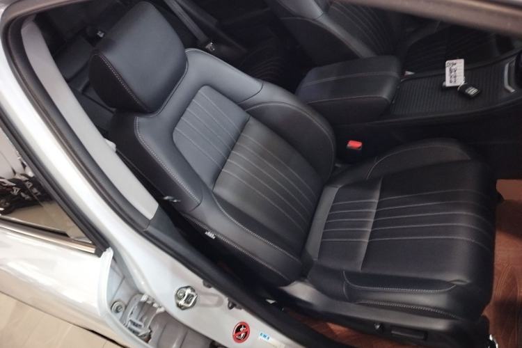 Used Honda Breeze New Energy 2022 ePHEV Prestige Edition Right Front Seat