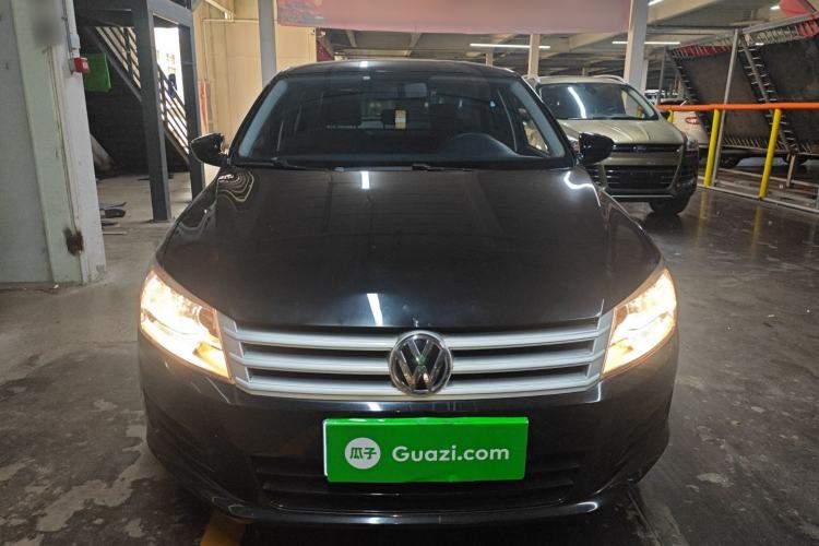 Used Volkswagen Santana 2015 1.6L Manual Fashion Edition Front