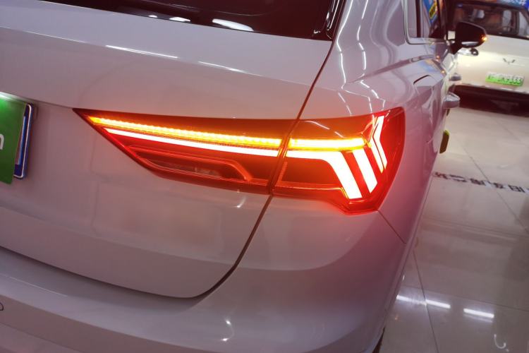 Used Audi Q3 2021 40 TFSI Fashion Dynamic Model