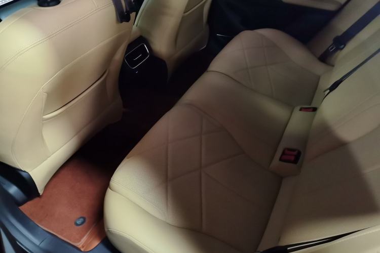 Used Geely Galaxy L6 2024 125km PLUS Dragon Edition