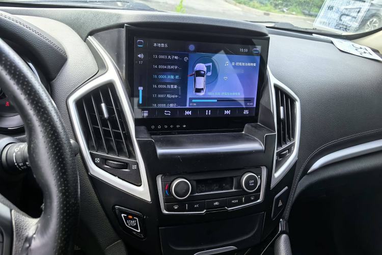 Used Dongfeng Aeolus AX7 2016 1.4T Manual Zhuyue Model
