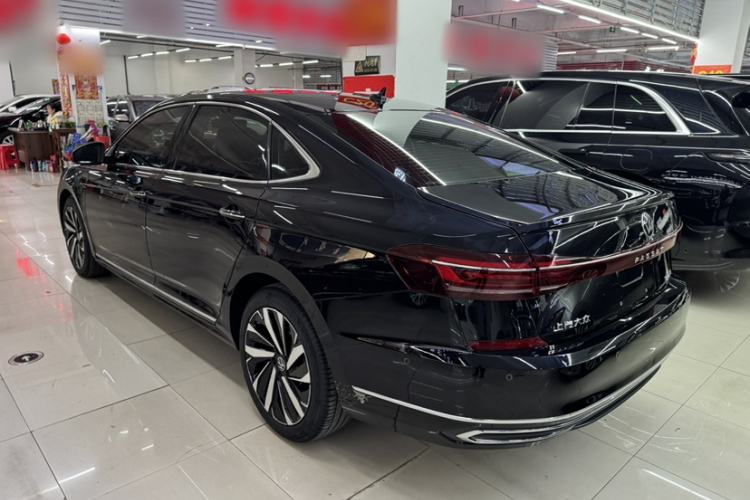 Used Volkswagen Passat 2023 380TSI Flagship Edition