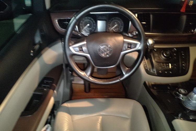 Used Buick GL8 2017 25S Luxury Version China V Standard