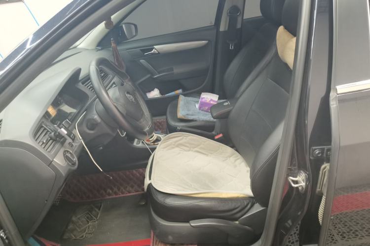 Used Volkswagen Lavida 2015 1.6L Automatic Fashion Edition Left Front Seat