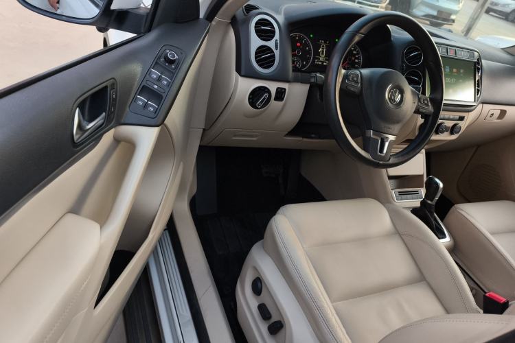 Used Volkswagen Tiguan 2013 1.8 TSI Automatic Two-Wheel Drive Comfort Edition Driver Seat