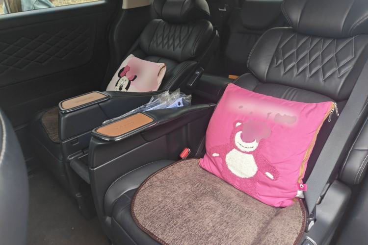 Used Honda Elysion 2019 2.0L Hybrid Luxury Edition
