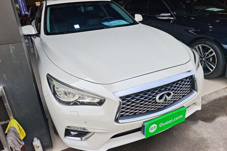 Used Infiniti Q50L 2018 2.0T Enjoyment Version China VI Standard
