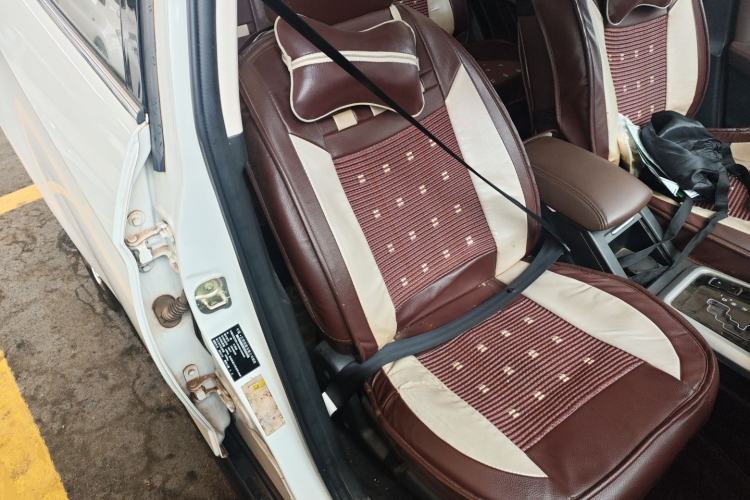 Used Land X5 2016 Plus 1.5T CVT Leading Edition Right Front Seat