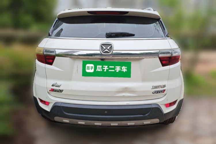 Used JMC Yusheng S330 2016 1.5L GTDi Automatic Two-Wheel Drive Prestige Edition Rear