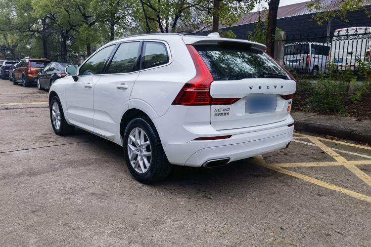 Used Volvo XC60 2019 T5 4x4 Smart Edition China V Standard
