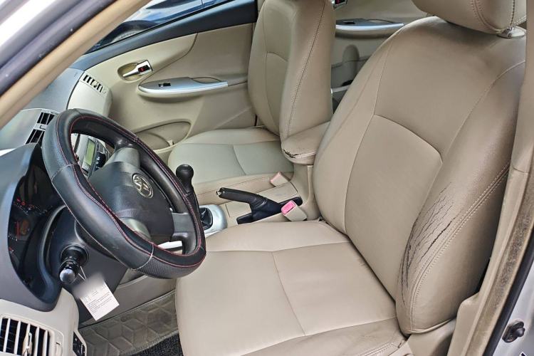 Used Toyota Corolla 2012 Luxurious Edition 1.6L Manual GL
