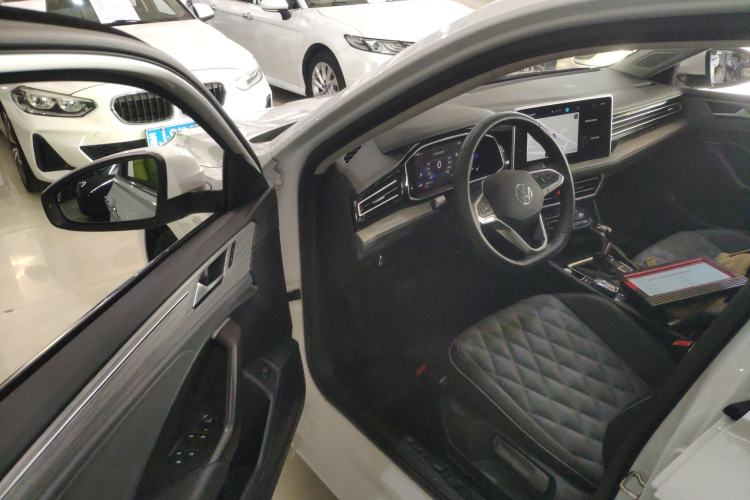 Used Volkswagen Sagitar 2023 280TSI DSG Excellence Edition Driver Seat