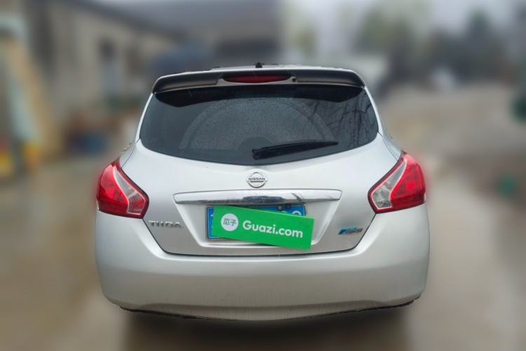 Used Nissan Tiida 2013 1.6L CVT Cool Cafe Edition