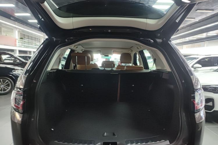 Used Land Rover Discovery Sport 2024 Luxury Custom Edition
