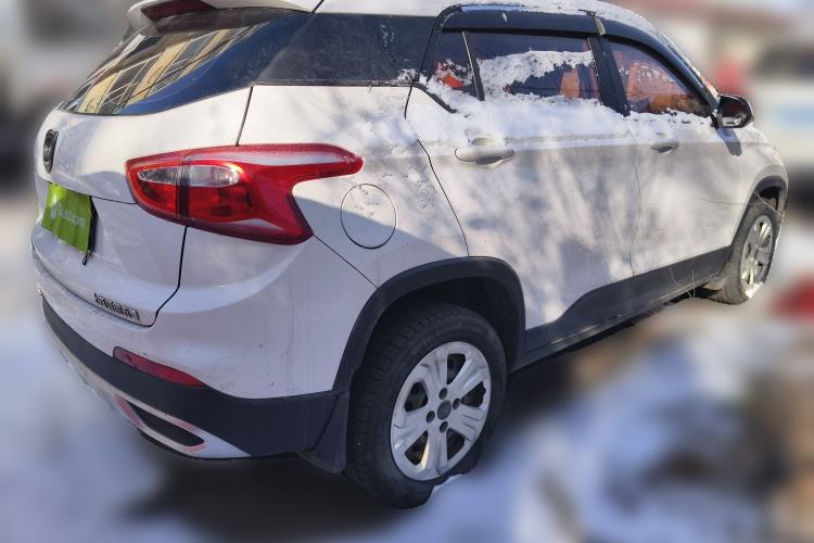 Used Baojun 510 2017 1.5L manual Comfort trim