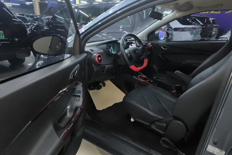 Used Chery Little Ant 2023 251km True Love Edition Lithium Iron Phosphate Interior 3