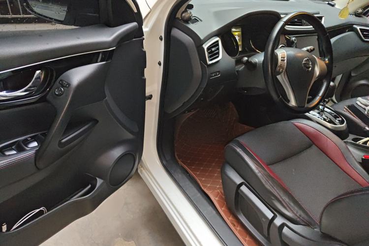 Used Nissan Qashqai 2016 2.0L CVT Deluxe Edition
