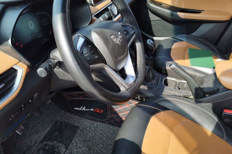 Used Wuling Hongguang S3 2018 1.5T Manual Luxury Model China V Standard Left Front Seat