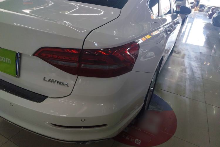Used Volkswagen Lavida 2019 1.5L Automatic Comfort Edition China VI Standard Right Rear Taillight