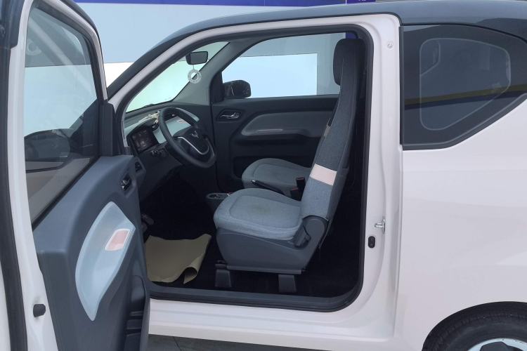 Used Wuling Hongguang MINIEV 2022 Macaron Fashion Model Lithium Iron Phosphate