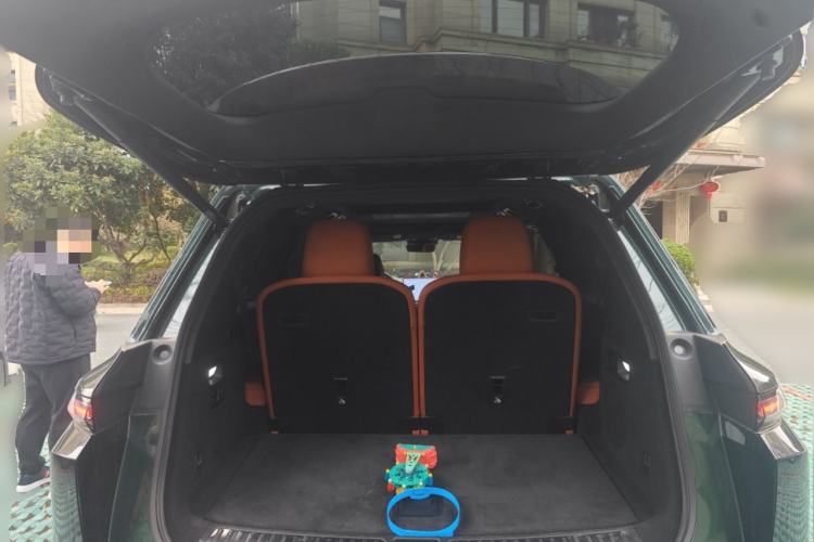 Used Li Auto L9 2022 Max model
