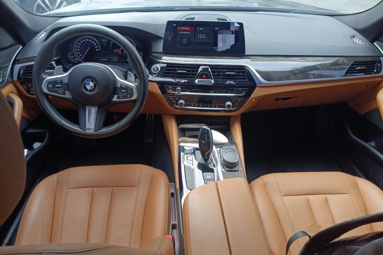 Used BMW 5 Series 2018 Facelifted 530Li xDrive M Sport Package