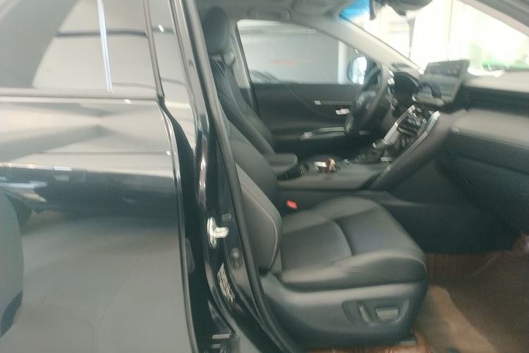 Used Toyota Venza 2023 2.0L CVT Two-Wheel Drive Prestige Version