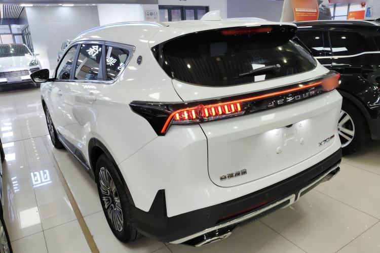 Used JETOUR X70 PLUS 2025 1.5T Luxury Dynamic Edition 5 Seats
