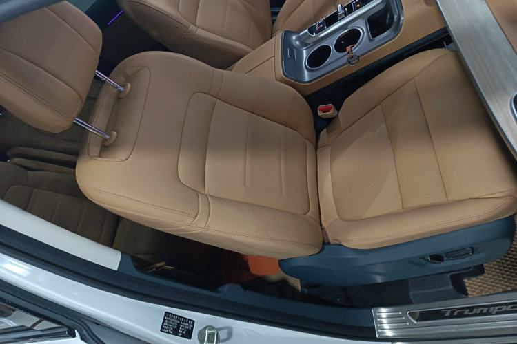 Used GAC Trumpchi Trumpchi E8 2024 Honor Series 2.0L Honor Edition