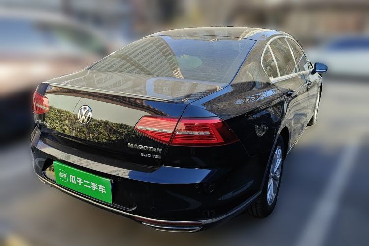 Used Volkswagen Magotan 2017 330TSI DSG Luxury Model
