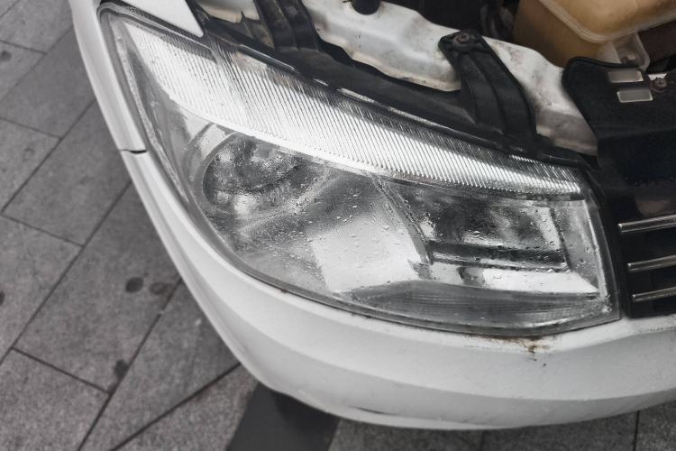 Used Dongfeng Fengon 2013 1.5L Manual Deluxe Model DK15 Right Front Headlight