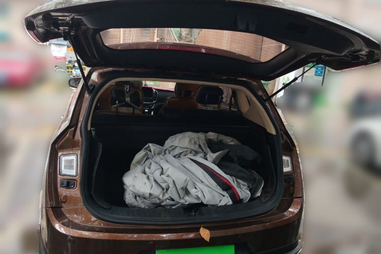 Used Baojun 560 2015 1.8L manual luxury version
