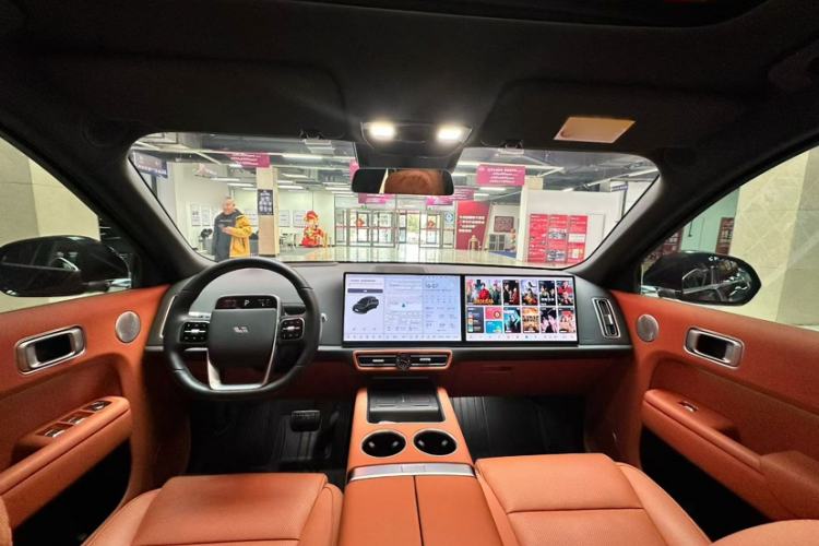 Used Li Auto L8 2024 Pro Model
