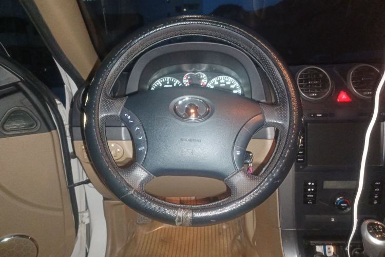 Used Haval H5 Classic 2012 European-style 2.0L Two-Wheel Drive Elite Model Steering Wheel