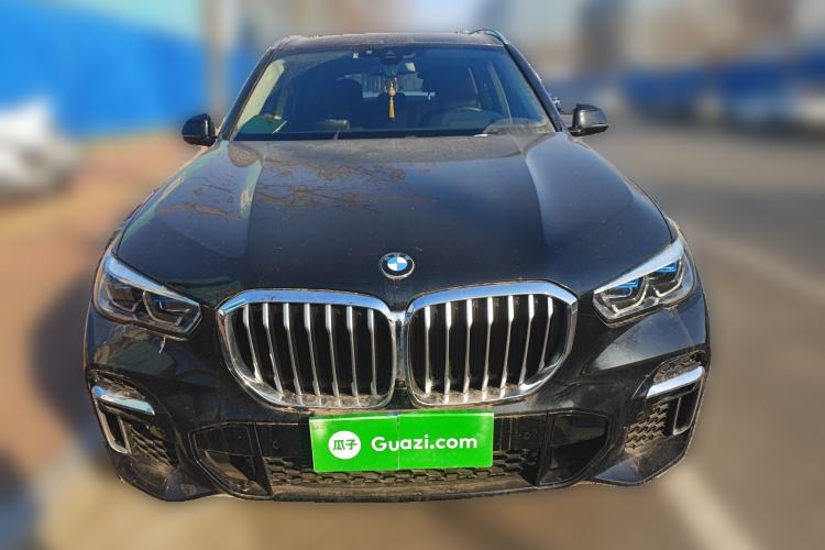 Used BMW X5 2022 xDrive 30Li Luxury M Sport Package
