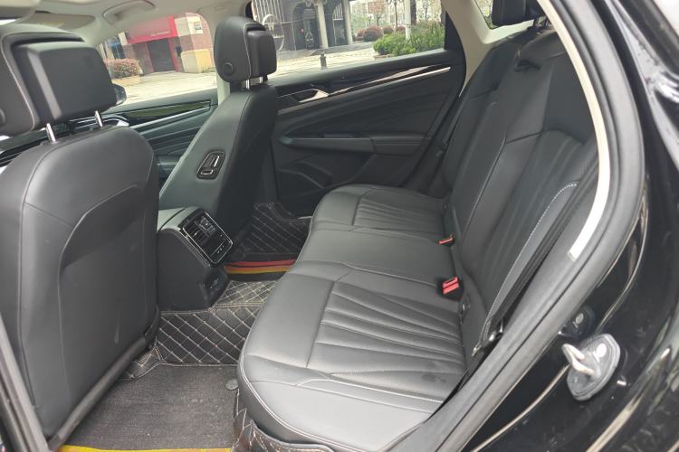 Used Volkswagen Passat 2025 Outstanding Model 330TSI Starry Elite Edition Left Rear Seat