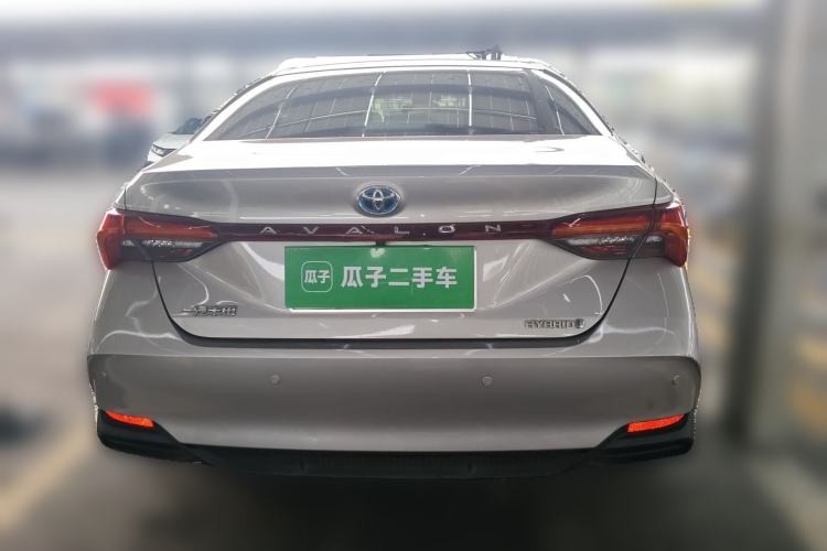 Used Toyota Avalon 2019 Dual-Engine 2.5L Luxury Edition China VI Standard Rear